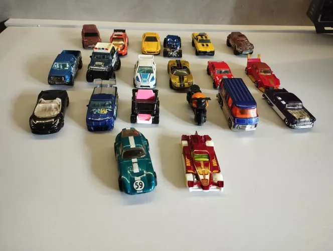 lote hot wheels 3