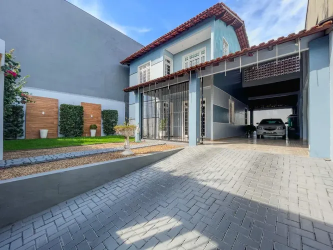 Casa no Conjunto dos Sargentos com 4 quartos sendo 1 suíte em Flores