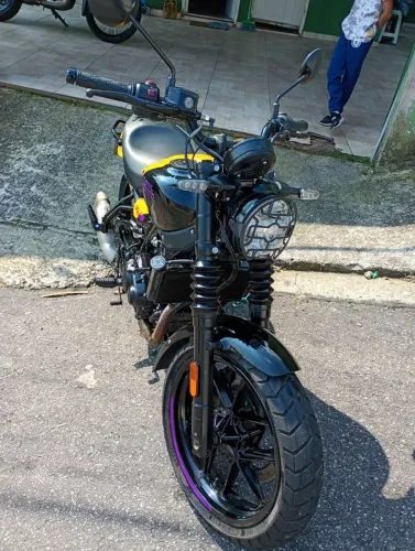 Royal Enfield Guerrilla