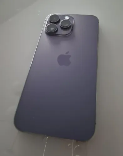 iPhone 14 Pro Max 256GB Roxo Americano EXCELENTE estado na caixa c/ 7 capinhas de brinde