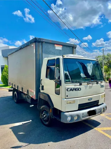 Ford cargo 815e