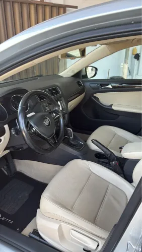 Volkswagen Jetta Comfortline 2.0 T.flex 8V 4P Tipt. 2015