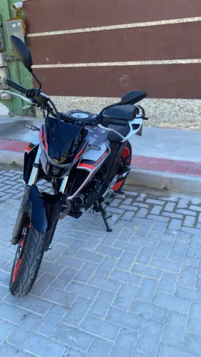 Vendo ou troco FZ25 2026