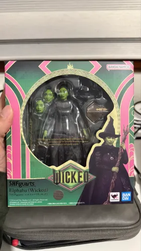 BANDAI S.H.Figuarts Wicked Elphaba Action Figure