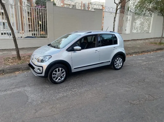 Volkswagen Up! Cross 1.0 T. Flex 12V 5P 2015
