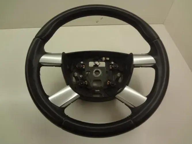Volante De Couro Com Detalhes Prata Ford Focus Flex 2012