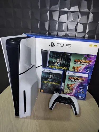 PS5 Slim 1T Mídia Física Semi Novo.