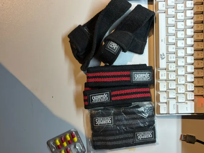 Strap Academia