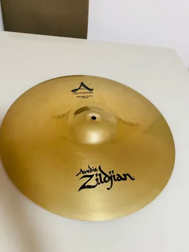 Prato Zildjian Acustom 19
