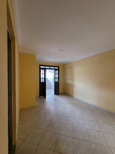 Aluga-se casa em Itinga