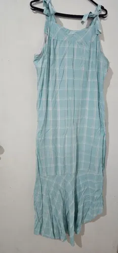 Vestido quadriculado azul