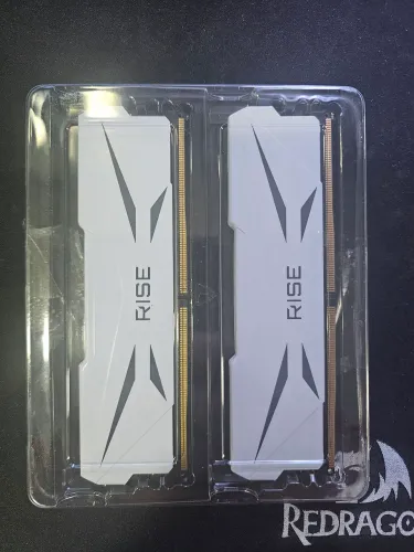 Memoria ram 32gb ddr5 5.600mhz rise Kobe na garantia até dezembro de 2026