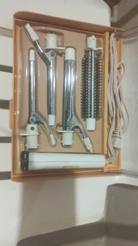 Kit Modelador de Cabelo Elétrico 4 em 1 com Acessórios