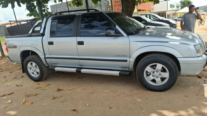 Chevrolet S10 P-up Colina 2.8 TDI 4x2/4x4 CD Dies. 2009