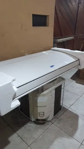 Split piso teto inverter, 48000 Btu/h, 220v - com controle remoto sem fio - Carrier