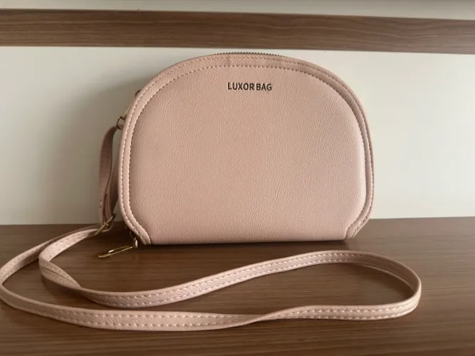Bolsa semi nova