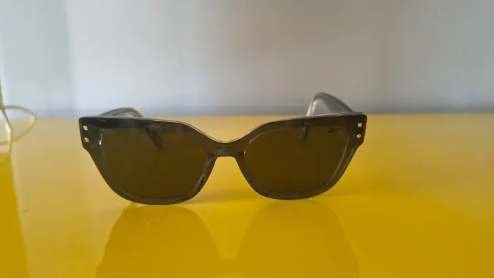 Armação de óculos com clip de sol 