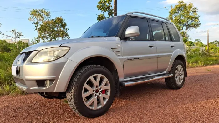 Mitsubishi Pajero TR4 2.0/ 2.0 Flex 16V 4X4 Aut. 2011