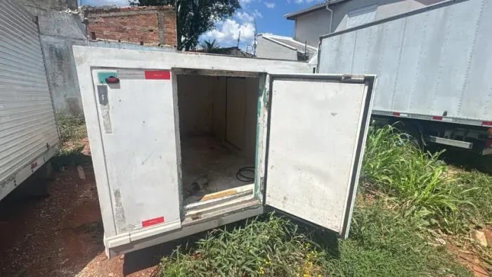 BAÚ DE FIBRA TERMICO BAIXO PARA HR OU BONGO