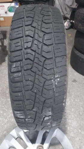 Um Pneu 205-60 aro 16 Pirelli Scorpion meia vida