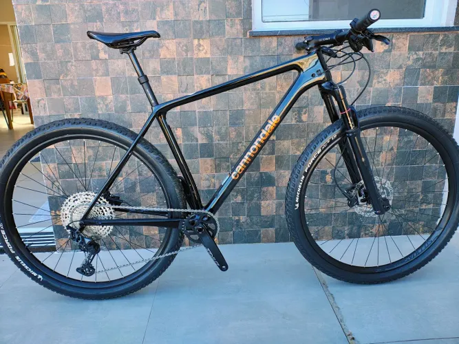 Cannondale F-SI Hi-Mod Ultimate - Carbono Top de Linha