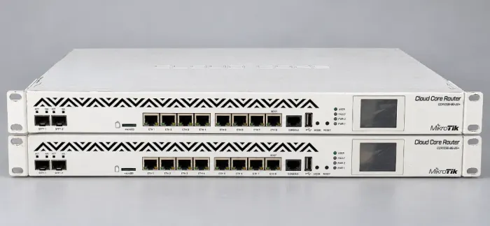 Roteador Mikrotik Cloud Core Router 1036-8g-2s+