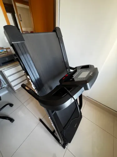 Esteira Kikos E800ix Bivolt Dobrável