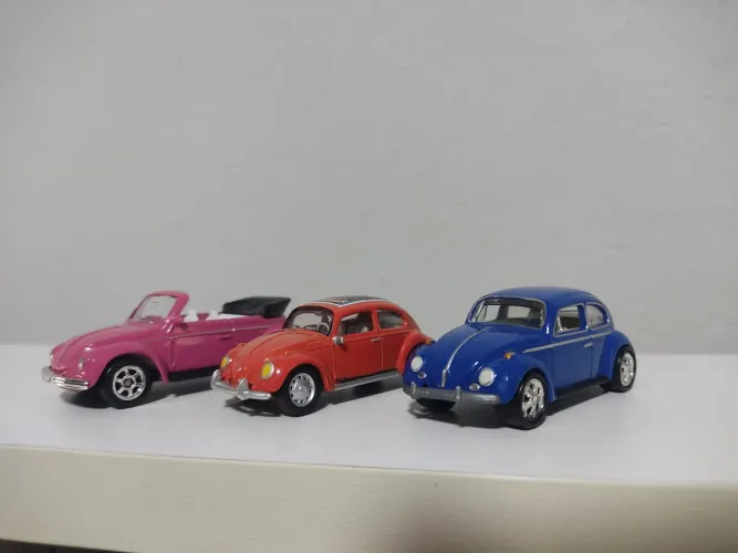 LOTE COM TRÊS MINIATURA VW FUSCA 