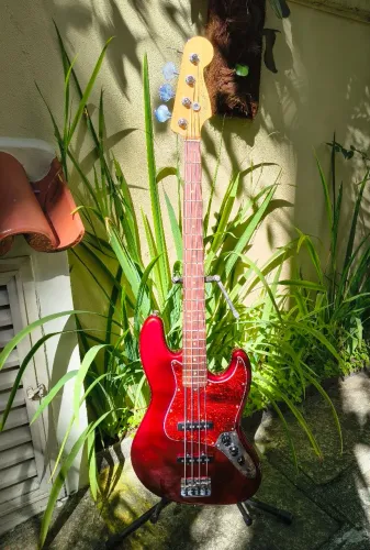 Baixo Fender Jazz Bass American Standard!