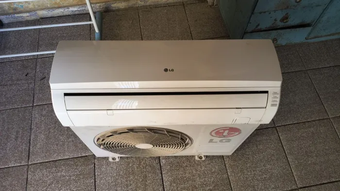 SPLIT LG 9000 BTUS