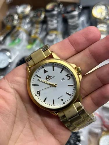 Relógio Masculino Estilo Quiksilver Social Moderno - Aço com Calendário Funcional