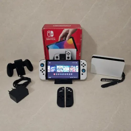 Nintendo Switch OLED Desbloqueado + SD 128GB Impecável