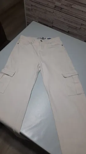 Vendo Calça feminina Cargo , Bege seminova Renner Tam 38