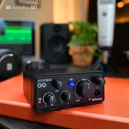 Interface de Áudio PreSonus AudioBox GO Com Software de Gravação Studio One (Nova Lacrada)