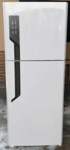 Geladeira. Eletrolux. Frost Free. 430L. 110v