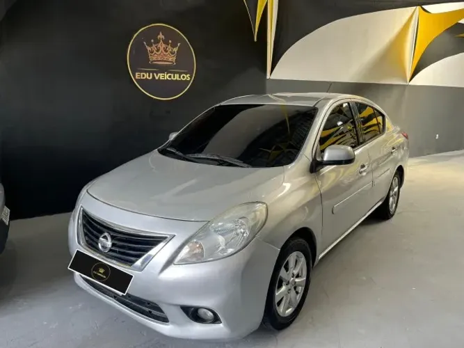 Nissan Versa SL 1.6 16V Flex Fuel 4P Mec. 2013