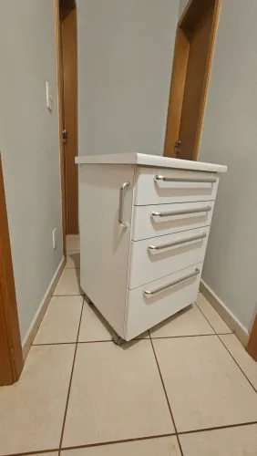 Balcão carrinho odontológico com 4 gavetas e rodinha