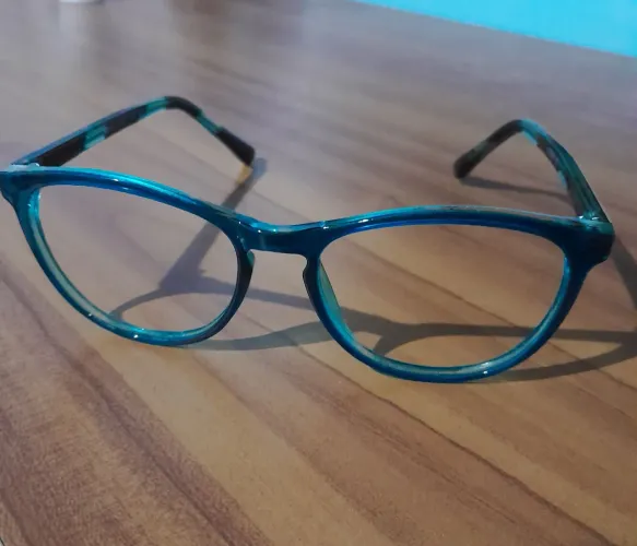 Armação de óculos (sem lente)