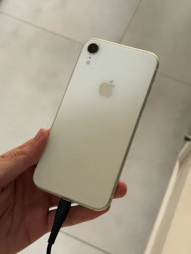 IPHONE XR 64GB por R$640