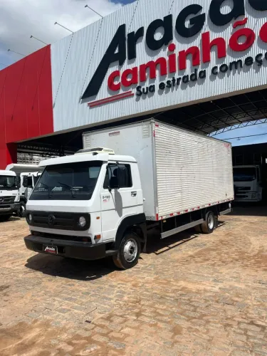 VOLKSWAGEN 9-150 E Delivery 2p (diesel)