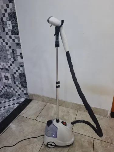 Passadeira a vapor cadence