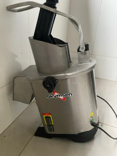 Vende-se cortadeira elétrica para alimentos