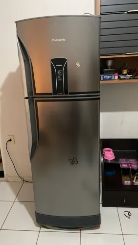 Geladeira pra conserto e revenda - preço negociavel