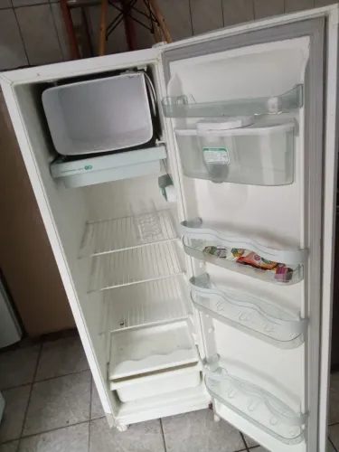 Geladeiras de 399 Reais várias unidades FRETE PRÓPRIO ENTREGO A COMBINAR