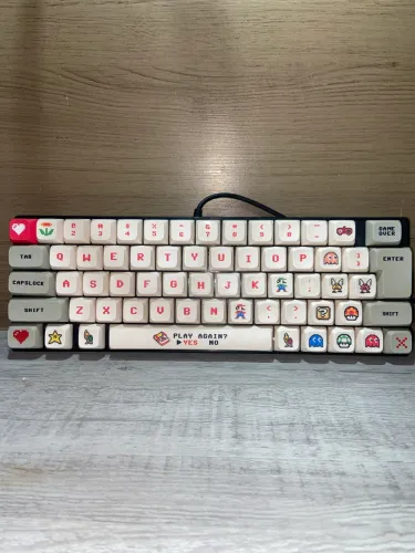 Teclado mecânico RGB personalizado
