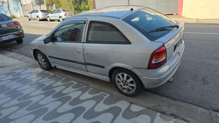 Chevrolet Astra 2.0/ CD/ Sunny/ GLS 2.0 8V 3P 2002