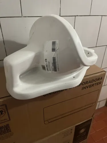 Mictório de louça novo