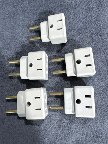 Adaptador de Tomada C/5 Benjamin BOB 10A/20A Pino Maciço Resistente