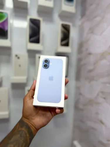 IPHONE 17 256GB NOVO AZUL<br>R$ 5.999,00