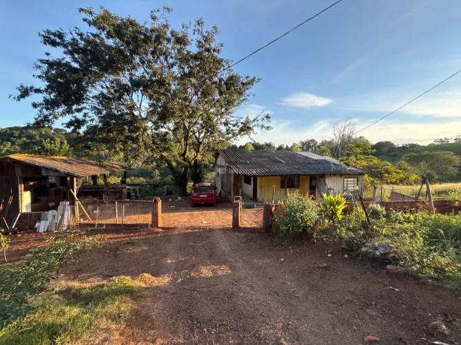 CHÁCARA À VENDA EM APUCARANA (PRÓXIMO AO DIST. SÃO DOMINGOS).